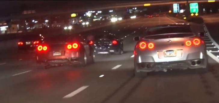 1,500 HP  Corvette Nearly Crashes into Two GT-R During Street Race - Video