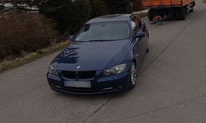 16-Year-Old BMW Attempts to Hit Its Top Speed on the Highway, Gets Thirsty