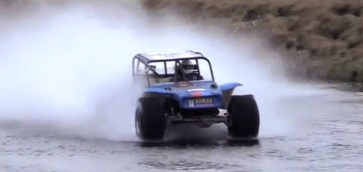 1600 HP Icelandic Racer Sets Record for Driving on Water