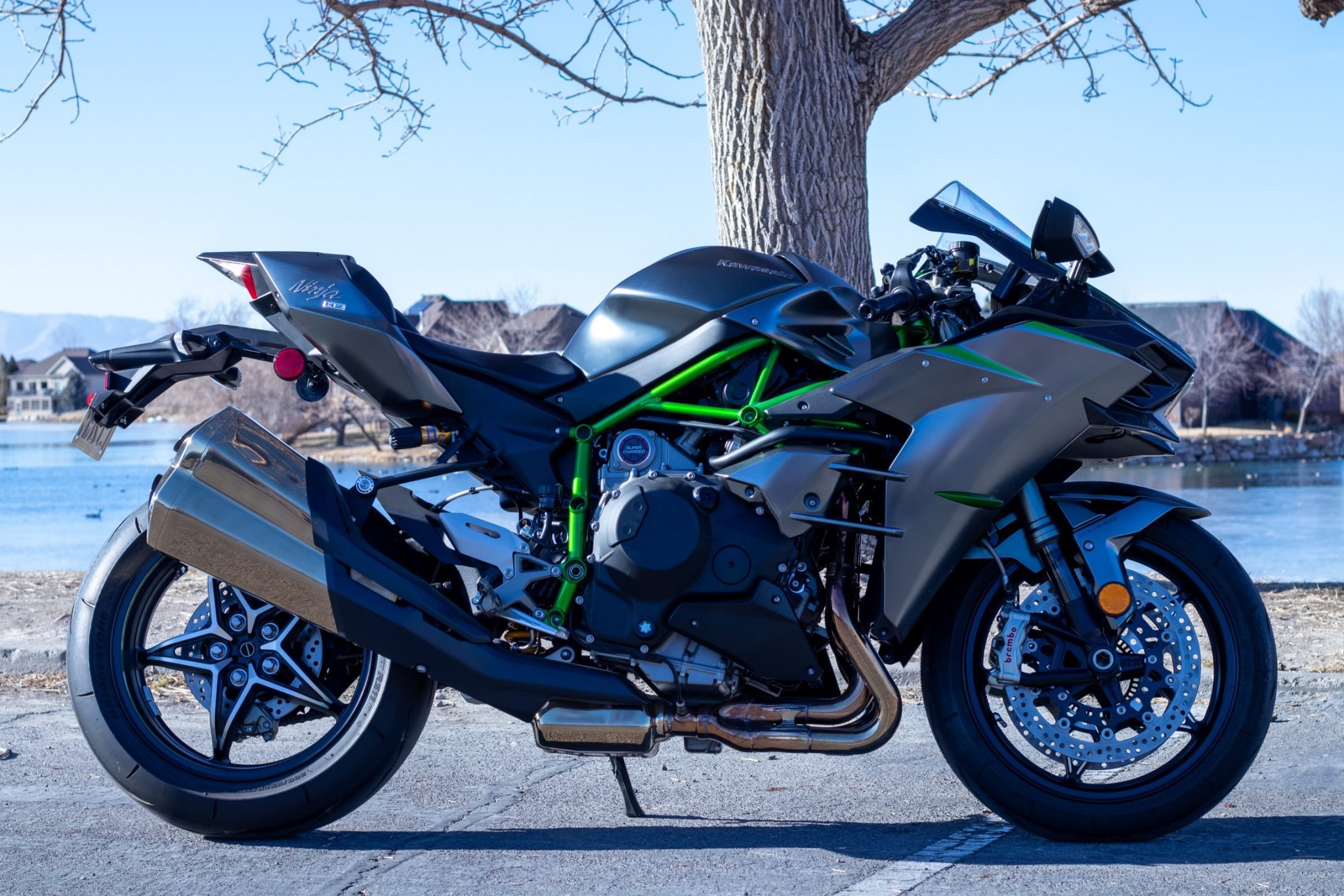 Lykkelig rygte favorit 163-Mile 2019 Kawasaki Ninja H2 Carbon Hits the Auction Block Looking  Divine - autoevolution