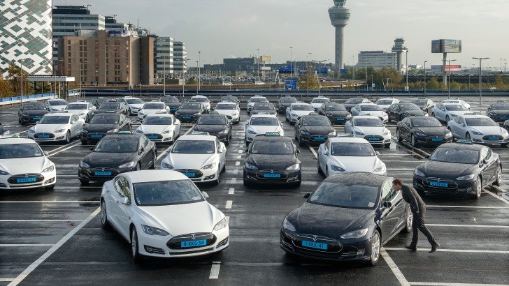 Amsterdam airport Tesla taxi fleet