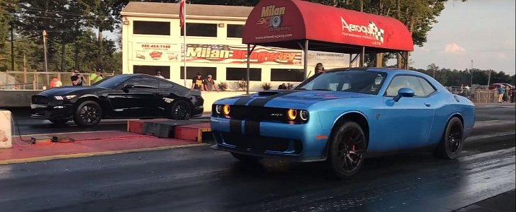 Tuned Challenger Hellcat vs Procharged Mustang Shelby GT350 Drag Race