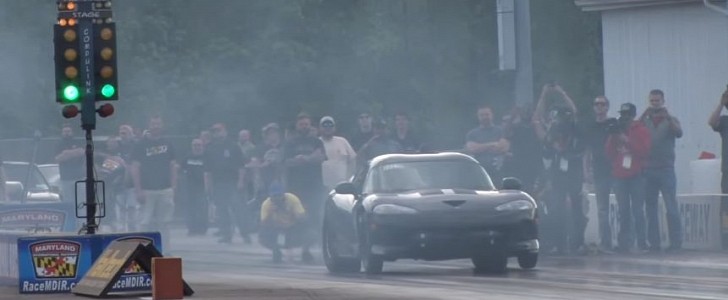 18-Year-Old Sets 1/4-mile record in 3,200 HP Viper