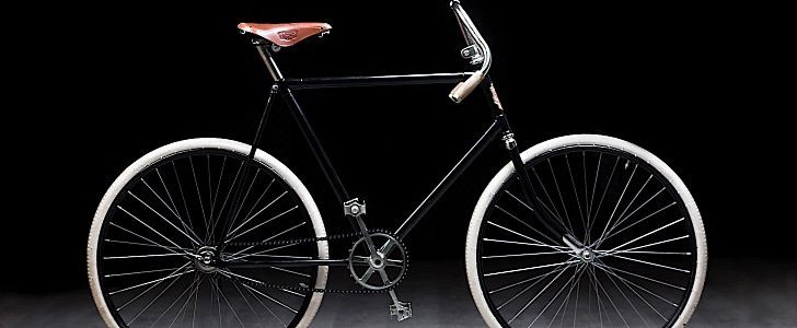 1896 Slavia bike replica