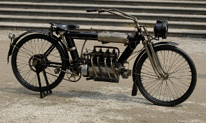 1910 American Pierce Four Wins Villa d'Este Motorcycle Best of Show