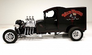 1912 Ford Model T Wild Thing Is a Nose Art T-Bucket