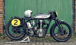 1928 Norton CS1 Is the Oldest Bike Racing Regularly in the UK