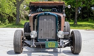1928 Oakland Rat Rod Flaunts Massive Pontiac Engine, Could Go for Pocket Change