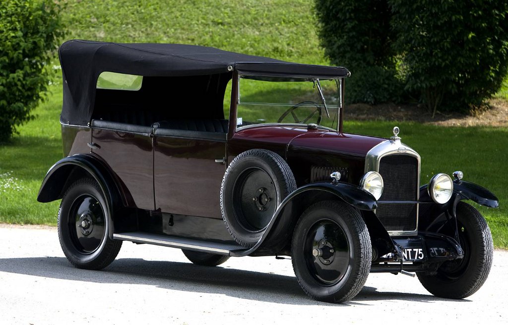 1928 Peugeot Landaulet