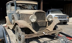 1929 De Soto Six Sedan Emerges From Its Barnyard Crypt, Avoids Sacrifice to the Rust Gods
