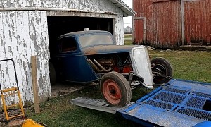 1934 Ford 3-Window Dragster Spent 60 Years in a Barn, Still Looks the Part