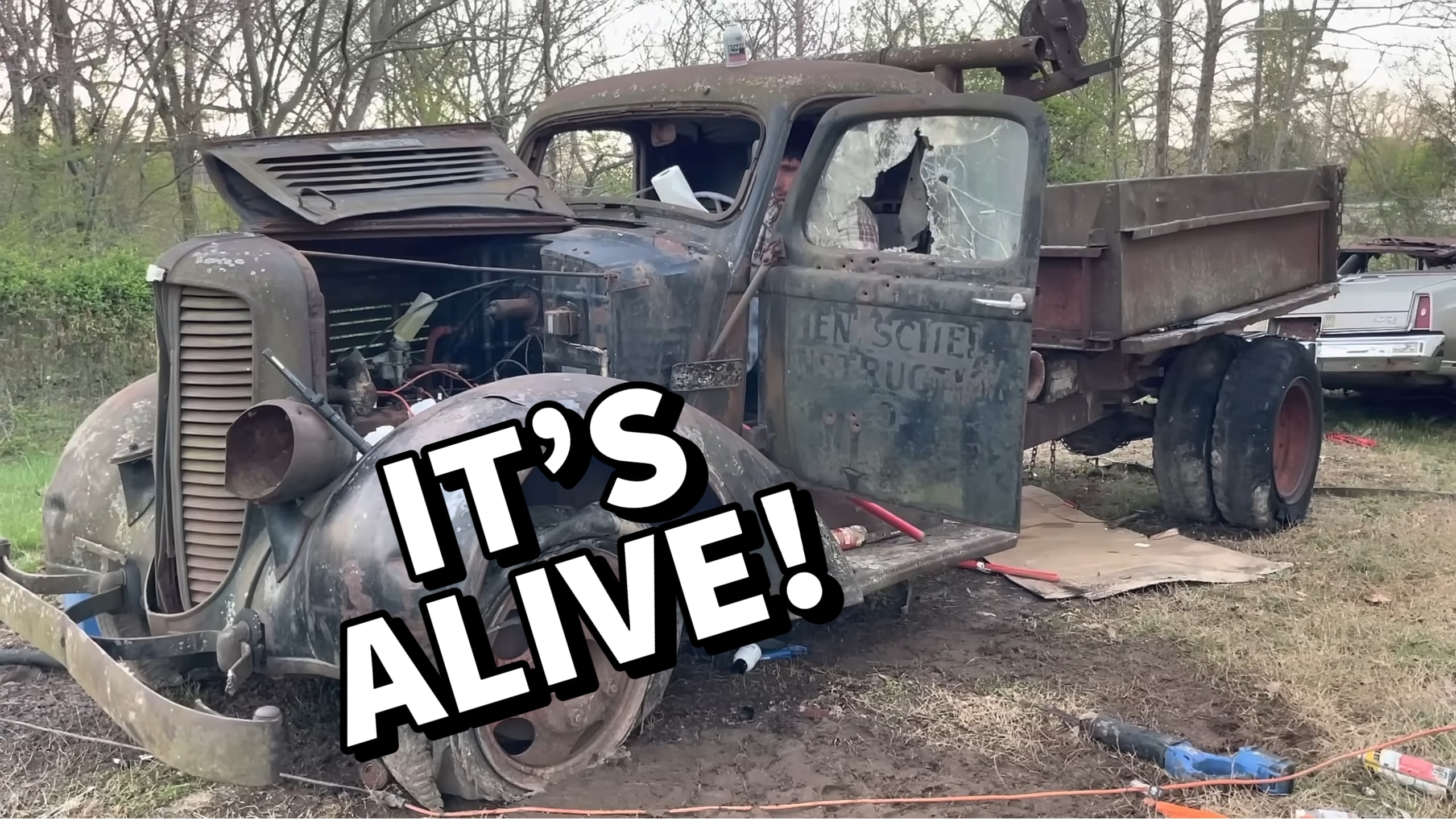 1938 Dodge Truck Abandoned for 50 Years Gets Second Chance, Engine Agrees To Run
