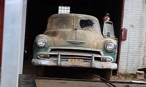 1952 Chevrolet Styleline Barn Survivor Emerges After 48 Years, Gets First Wash