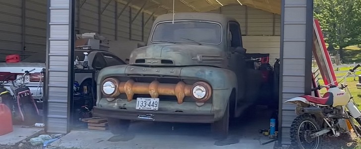 1952 Ford F-1 barn find