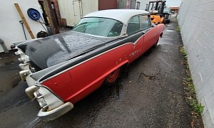 1955 Dodge Royal Discovered After 30 Years in Amazing Condition Is an Impressive Barn Find