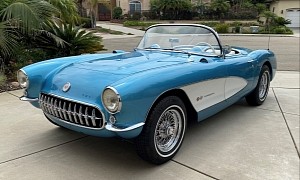1956 Chevy Corvette Shows a 385-HP Nassau Blue Case of Best of Both Worlds