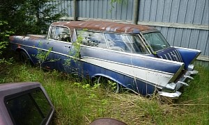 1957 Chevrolet Nomad Is a Rare Yard Find, Begs To Be Restored