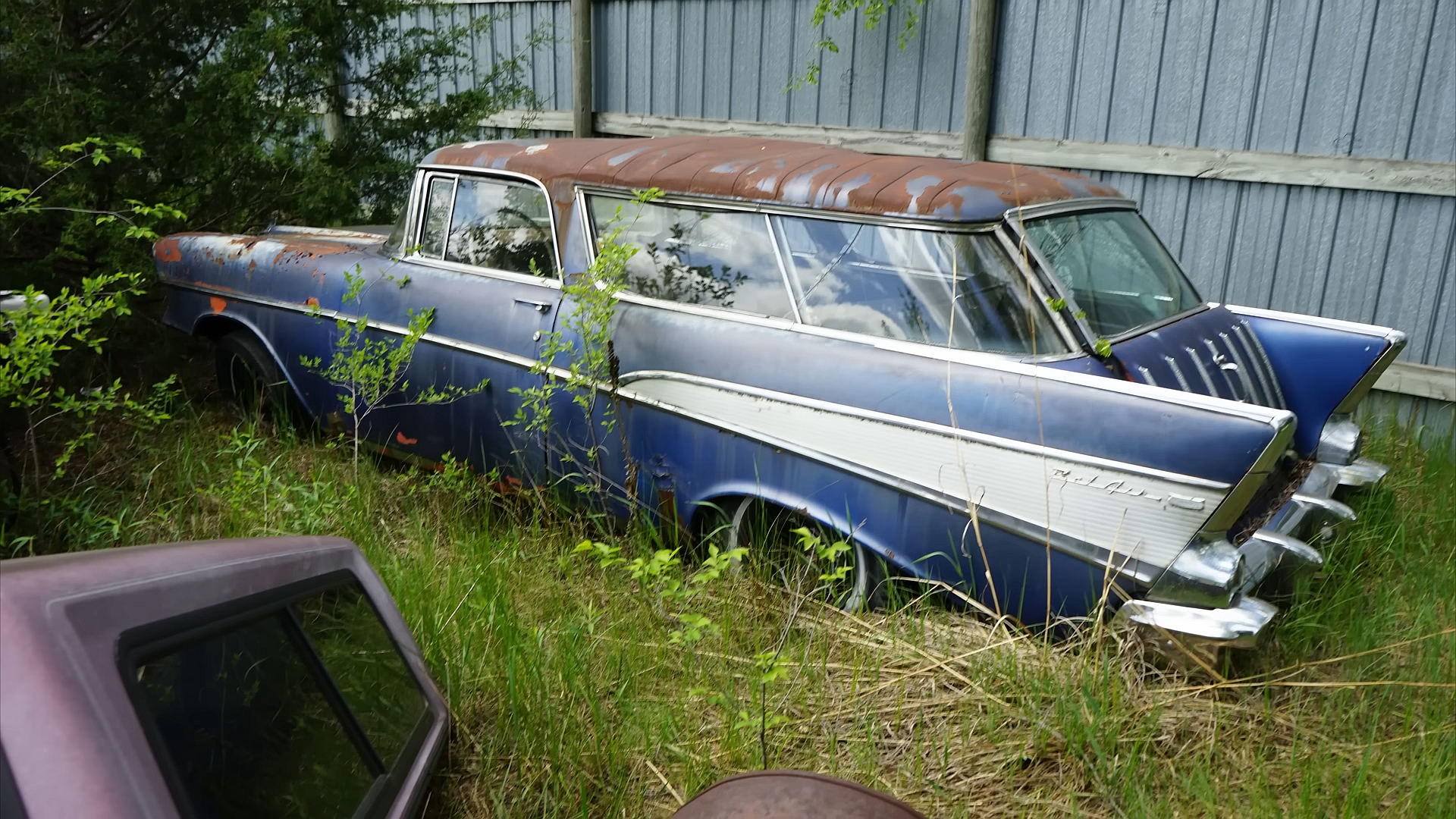 Chevrolet Nomad Is A Rare Yard Find Begs To Be Restored