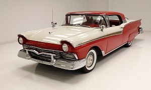 1957 Ford Fairlane 500 Skyliner Is Retractable Top Gem, Comes With Searchlights