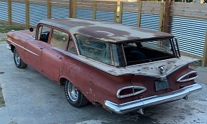 1959 Chevrolet Brookwood Looks Like a Mysterious Barn Find Fighting for Life