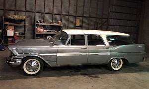 1959 Plymouth Suburban Sees Daylight After 52 Years, Looks Surprisingly Clean