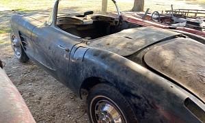 1960 Chevrolet Corvette Likely Sitting for Decades Is a Rough C1 Ready for Restoration