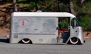 1960 Olson Van’s Rear Scrapes the Asphalt Like a Pro