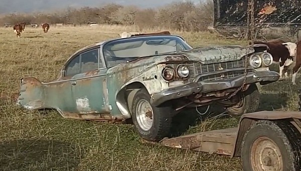 1960 Plymouth Belvedere junkyard find