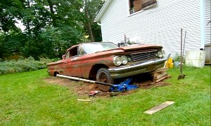 1960 Pontiac Catalina Spent 34 Years in a Backyard, It's a Rare Triple Red Gem