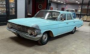 1961 Chevrolet Biscayne Bought From a Farm Emerges With Unique Impala Vibes