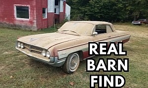 1962 Oldsmobile Starfire Emerges From a Barn in Impressive Shape