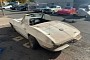1963 Chevrolet Corvette Barn Find Looks Like It’s Been Abandoned for a Long Time