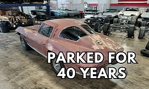 1963 Chevrolet Corvette Split Window Found in a Barn After 40 Years, Begs for Restoration