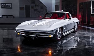 1963 Chevrolet Corvette Split Window Is the Most Expensive Car of the Spring