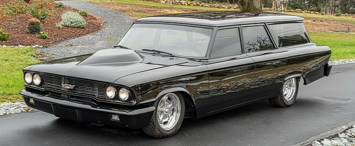 Tuned 1963 Ford Galaxie Country Sedan getting auctioned off