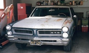 1965 Pontiac GTO Sitting for 22 Years Is Already Prepared for Full Restoration