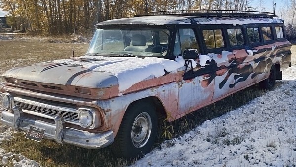 1966 Chevrolet Suburban by Armbruster Stageway