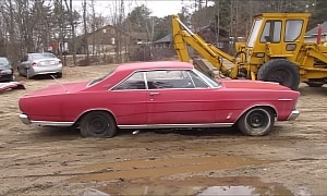 1966 Ford Galaxie Emerges After 48 Years, Big-Block V8 Roars Back to Life