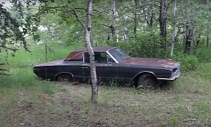 1966 Ford Thunderbird Was Left To Rot in the Woods, Takes First Drive in 46 Years