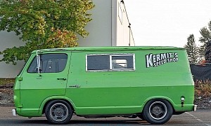 1967 Chevrolet Kermit Is the Work of a Teenager, Van Got Swap, Drop, and Airplane Seats