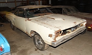1968 Dodge Super Bee Saved From Junkyard Is a True HEMI in Sunfire Yellow