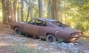 1968 Plymouth Barracuda Found in the Woods Looks Mysterious in Potato-Quality Photos