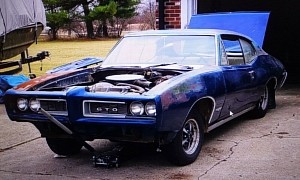 1968 Pontiac GTO Stored for 40 Years Found in a Private Collection, Still Complete