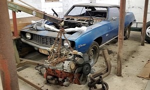 1969 Chevrolet Camaro Z/28 Found in a Barn Has Been Sitting for 42 Years