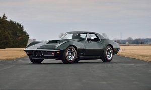 1969 Chevrolet Corvette L88 Convertible Is All About the Engine