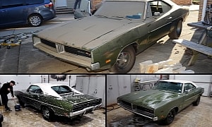 1969 Dodge Charger R/T Garage Find Gets Satisfying First Wash in 18 Years