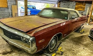 1970 Chrysler Newport Barn Find Needs a Good Wash Unless You Like 30-Year-Old Dust
