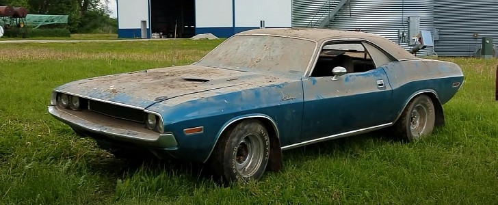 1970 Dodge Challenger barn find