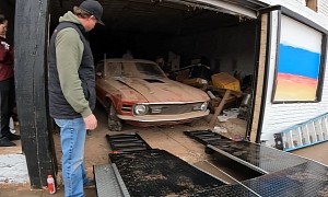 1970 Ford Mustang Mach 1 Emerges Out of Abandoned Building After 30 Years