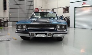 1970 Plymouth Road Runner in B5 Blue Looks Stunningly Clean, Packs 440 Six Barrel